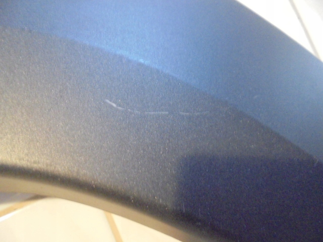 фото №9, Toyota hilux 2020r- накладка задняя правая крыла 61061-yp020