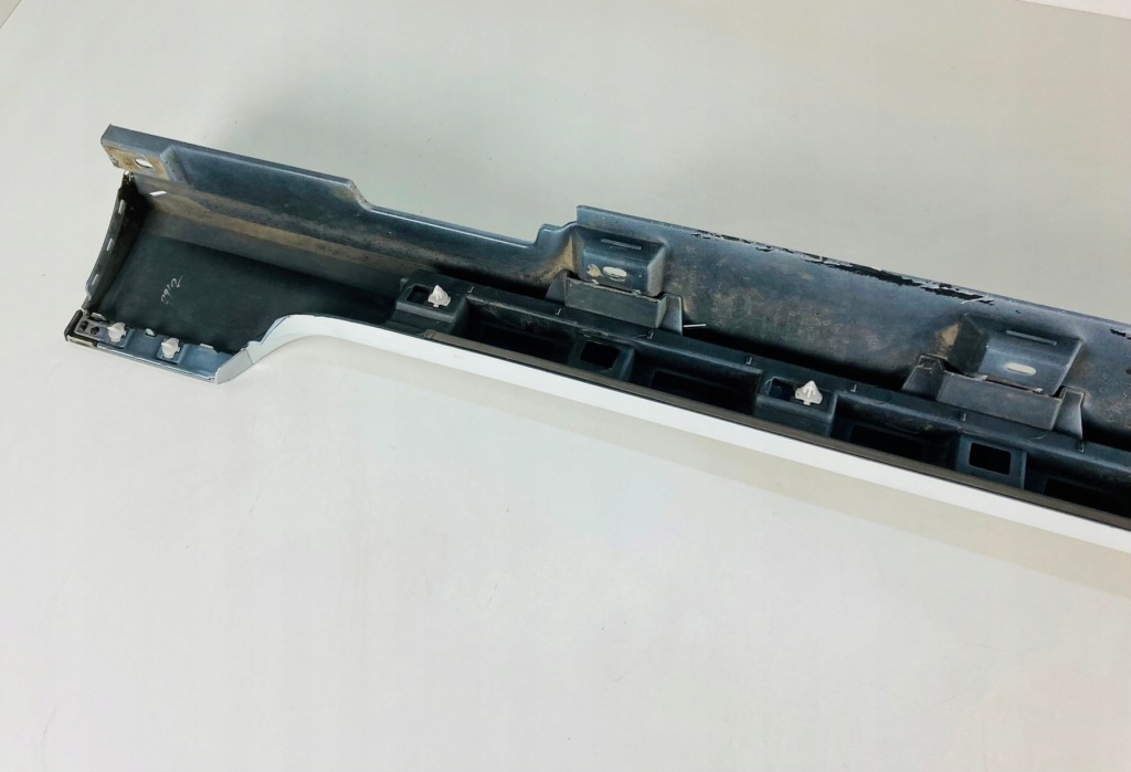 Vw passat b8 r-line накладка порога  поріг права 3g0853858g Зі Шроту