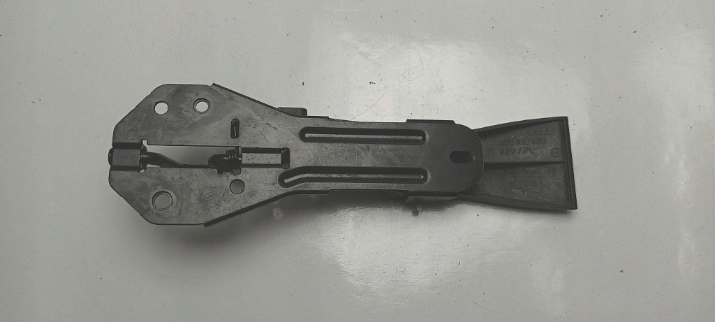 фото №1, Audi a6 c7 засувка капот 4g0823480