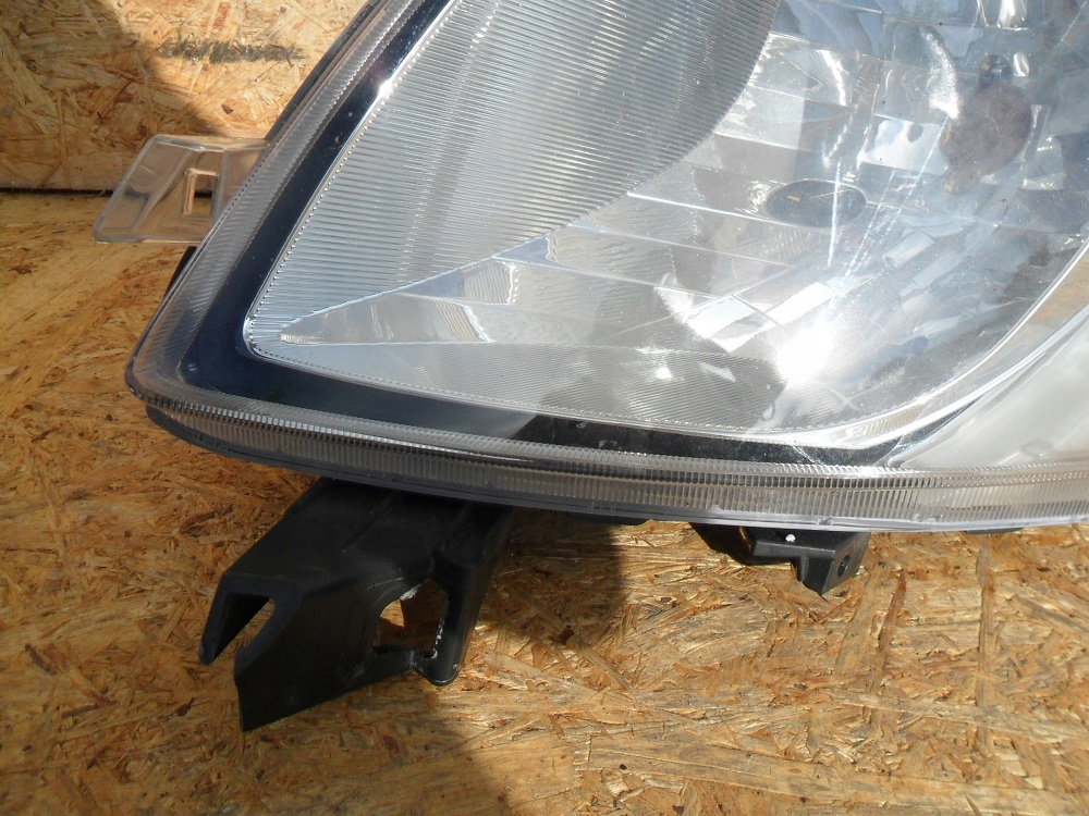 фото №6, Toyota yaris xp90 2006- фара правий