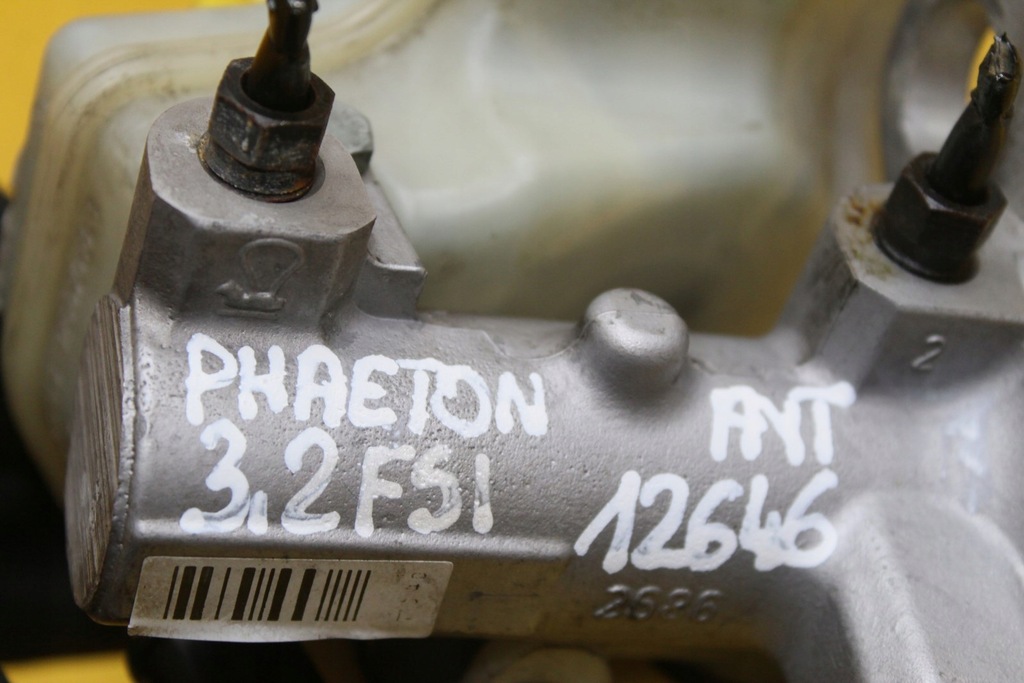 фото №8, Помпа тормозная vw phaeton 3.2 fsi 3d0611301a