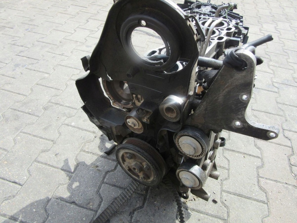 фото №9, Volvo xc90 2.4d 2004 блок двигателя wał поршни kpl