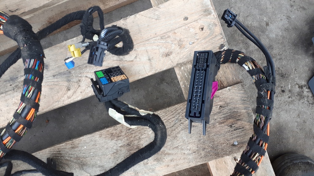 фото №10, A6 c7 4g жгут электропроводка усилителя bose s6 a7