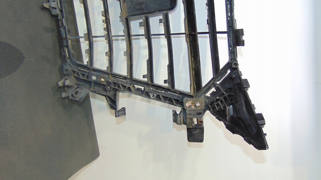 фото №8, Audi tt 8s s line решётка радиатора решётка радиатора оригинал 8s0853651