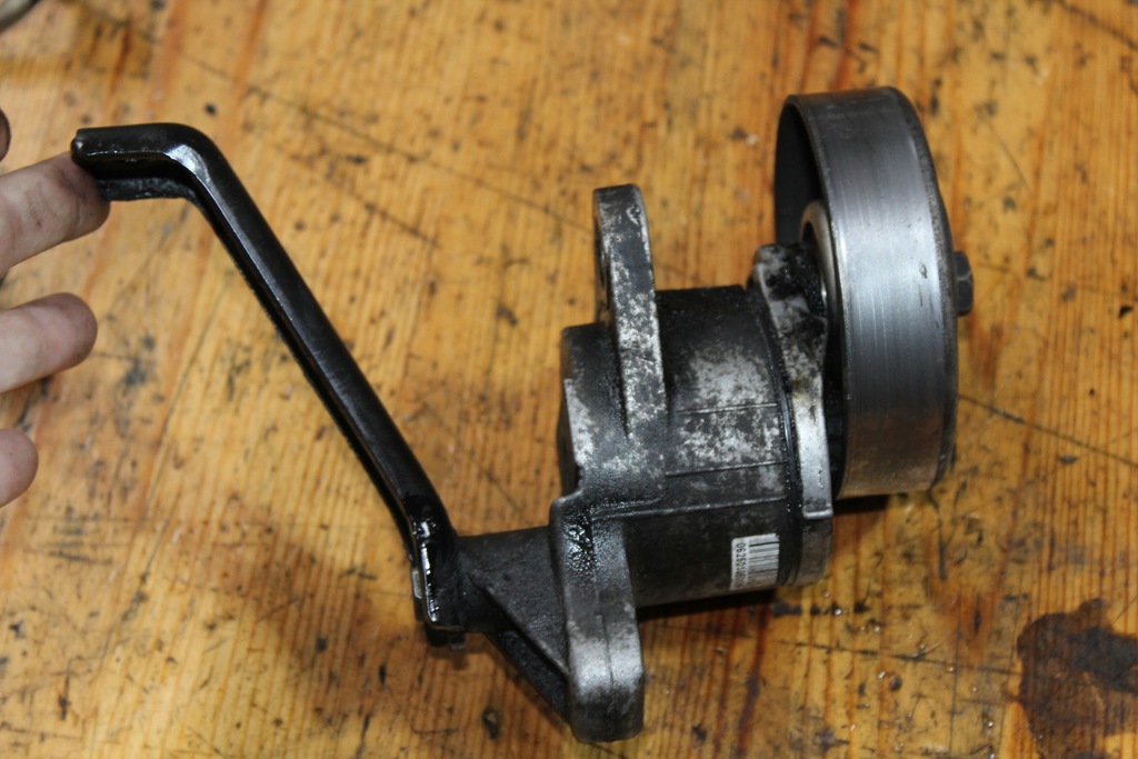 фото №10, Натяжитель ремень генератора toyota avensis t25 corolla verso ii 2.0 d4d 1cd