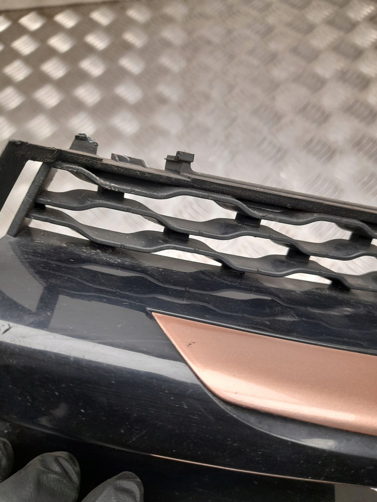 фото №5, Решётка радиатора land rover range rover velar 2017 j8a217e853ab