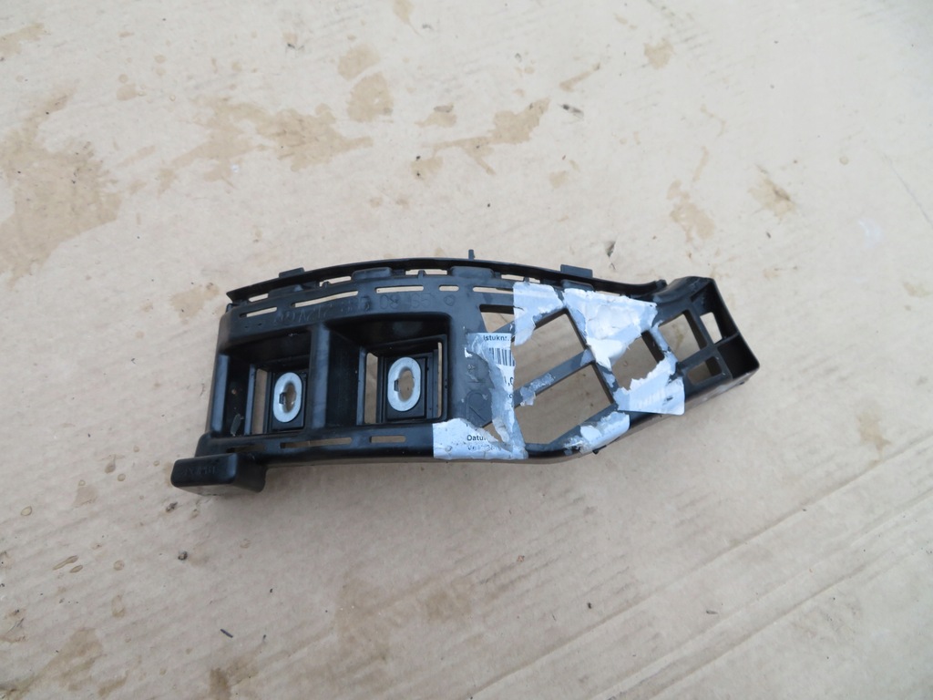 фото №1, Mercedes w212 e-klasa направляющая кронштейн бампер задняя