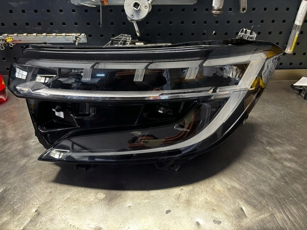 фото №1, Renault austral matrix фара лівий передній лампа лівий перед 260609504r