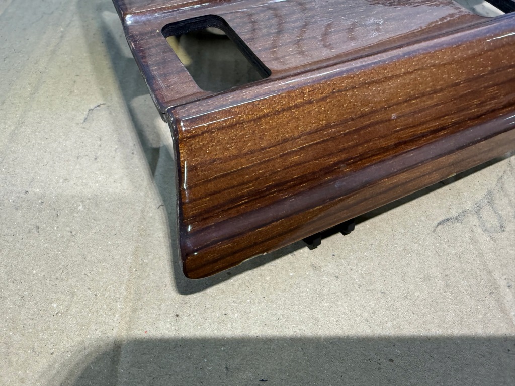 Купити Mercedes w124 купе drewno середній декоративна обдув рамка