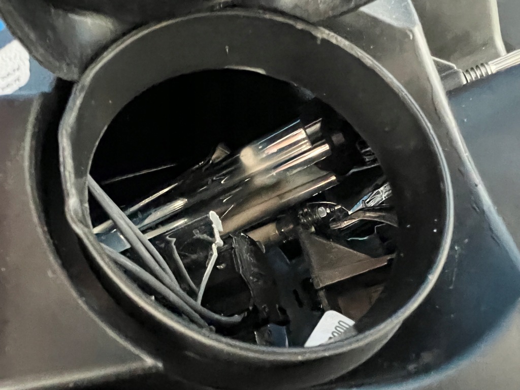 Ford fiesta mk8 права лампа лінза + led Недорого