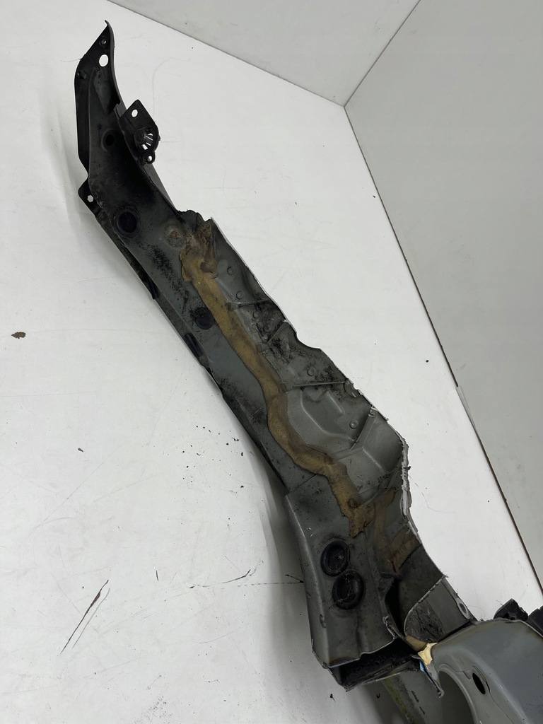 фото №8, Audi a6 c7 четверть подкрылок кронштейн крыла правый перед lz9y доставка!