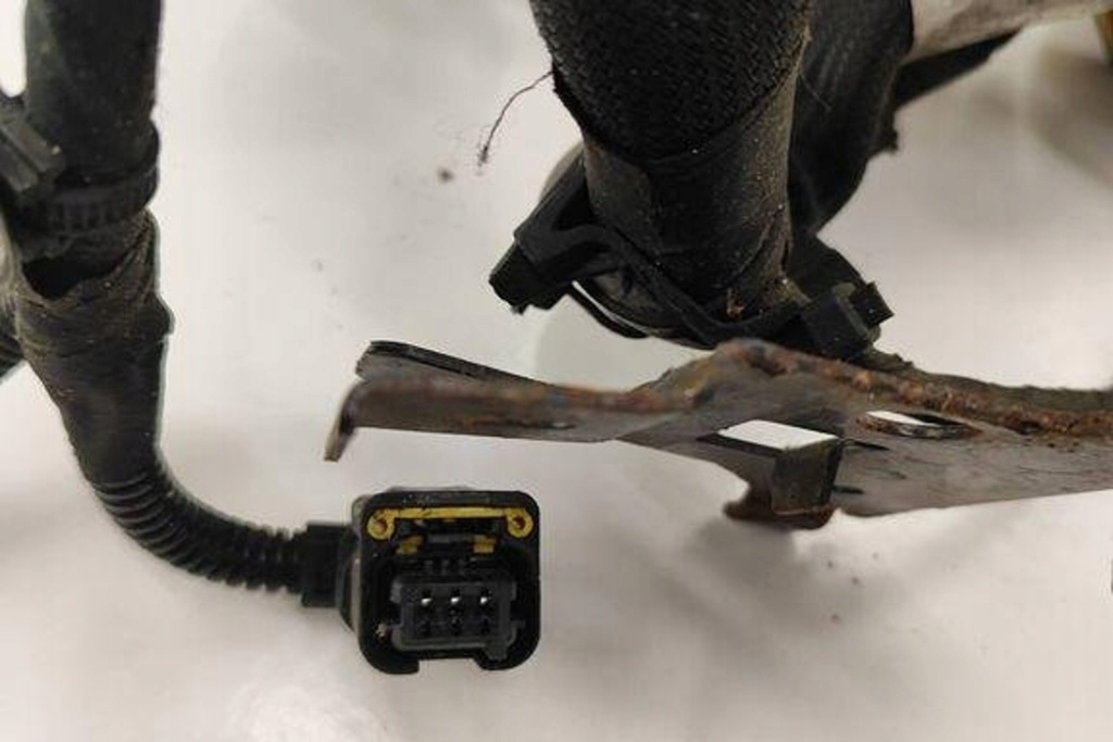 фото №7, Джгут двигуна peugeot 308 sw ii 9810729480 1.56l дизель 2015