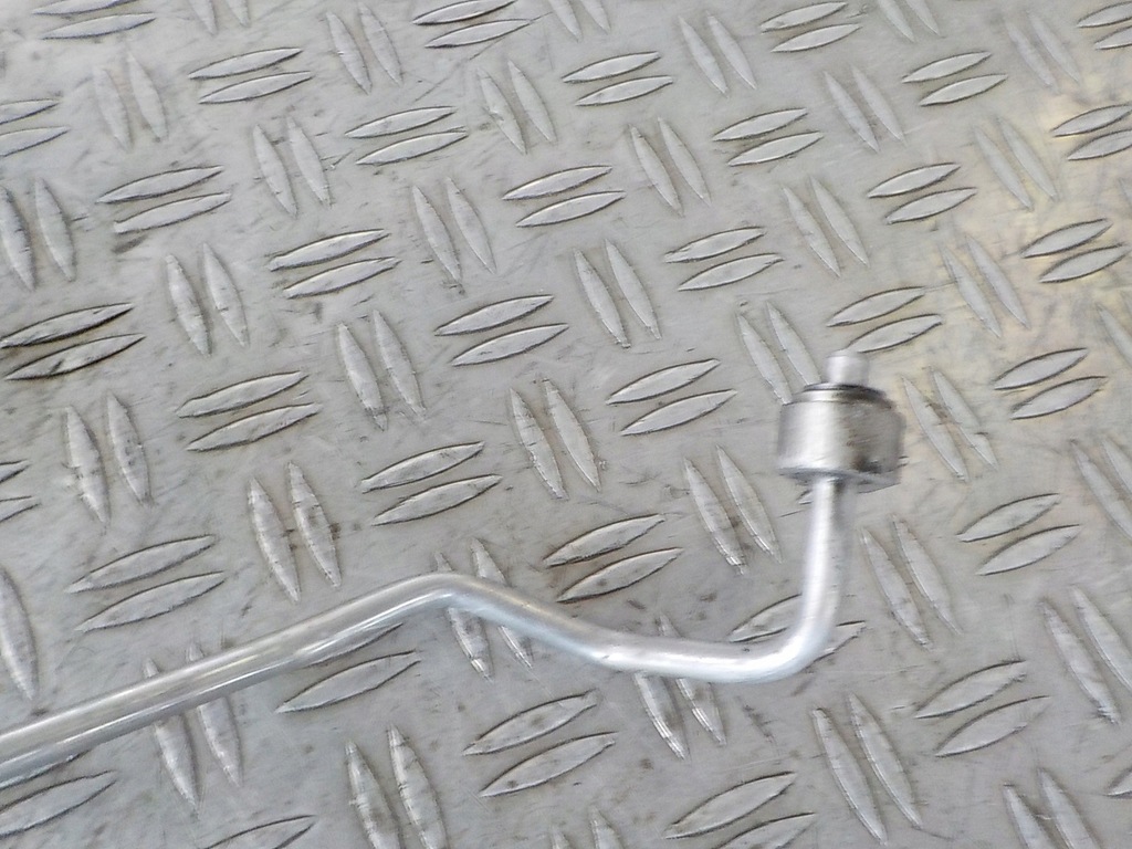 фото №3, Mercedes-benz оригинальный номер a2058305301 шланг кондиционера