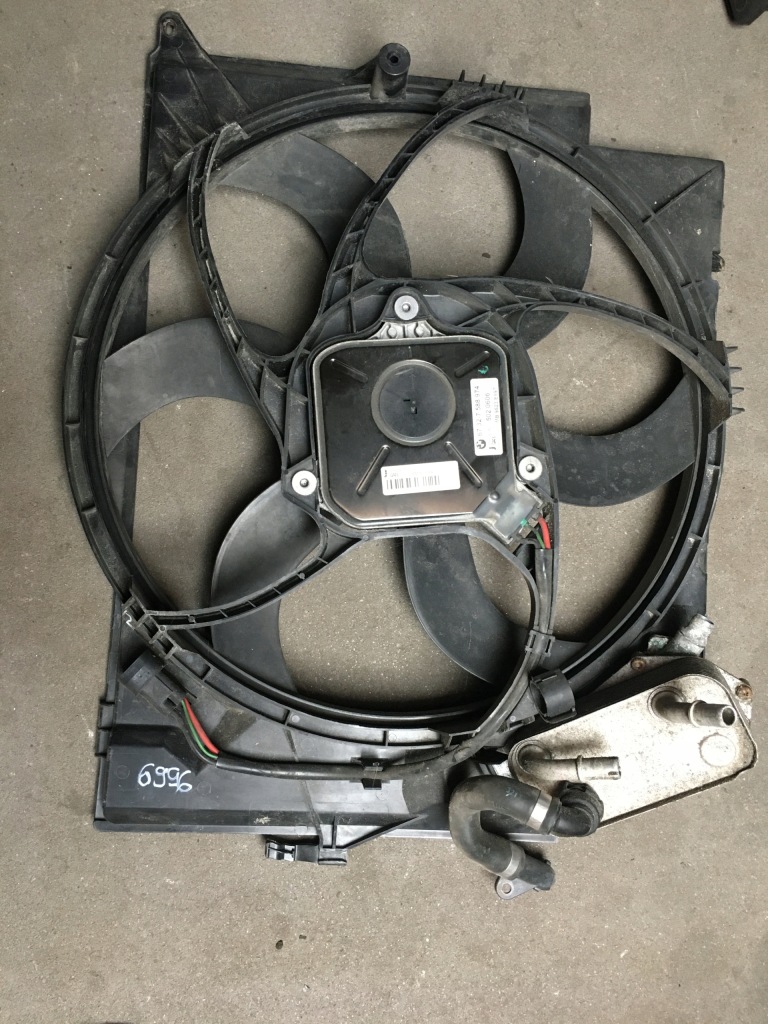 Купить Bmw e82 вентилятор радиатора 7588974