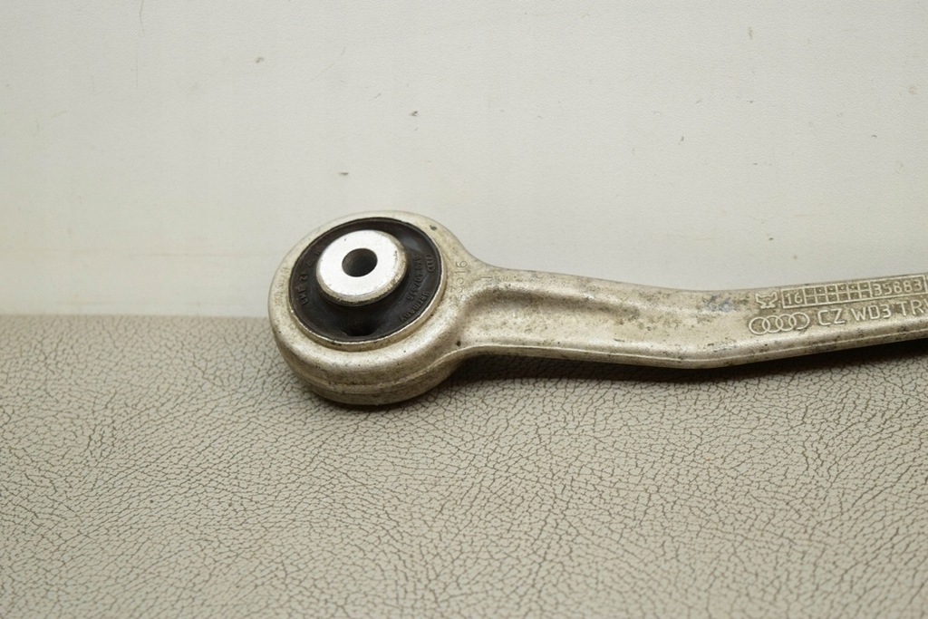 фото №9, Важіль верхній передній правий audi q5 8r 8k0407515 2.0l дизель 110kw 2011