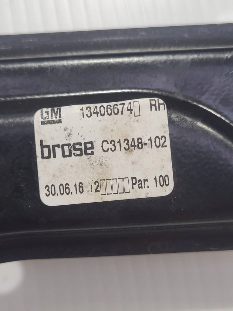 Подъемник стекло правый перед - opel astra k Цена