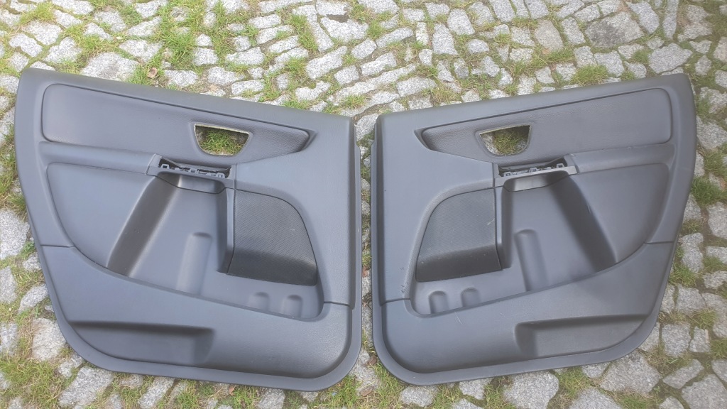 фото №1, Volvo xc90 i 02-14 обшивка дверь правый левый задняя