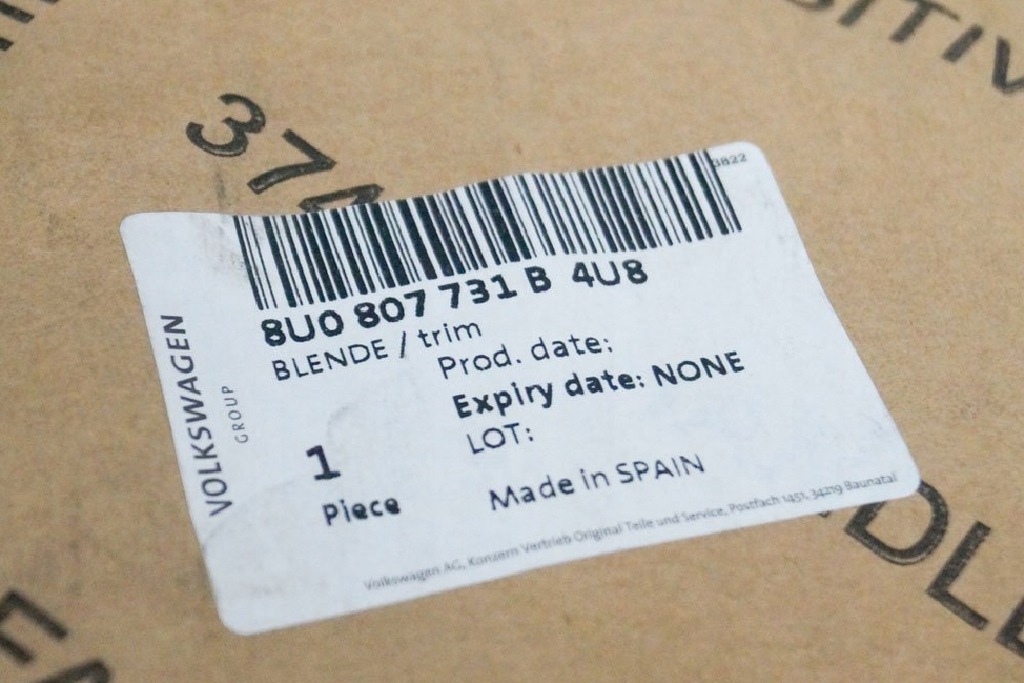 фото №5, Audi q3 8u s-line задняя левая накладка бампера оригинальная nowa 8u0807731b4