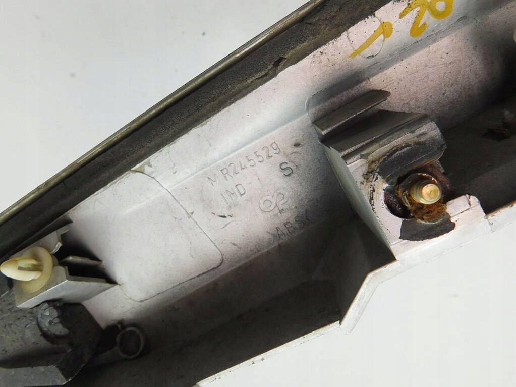 фото №10, Mitsubishi space star 02r накладка молдинг кришки задня