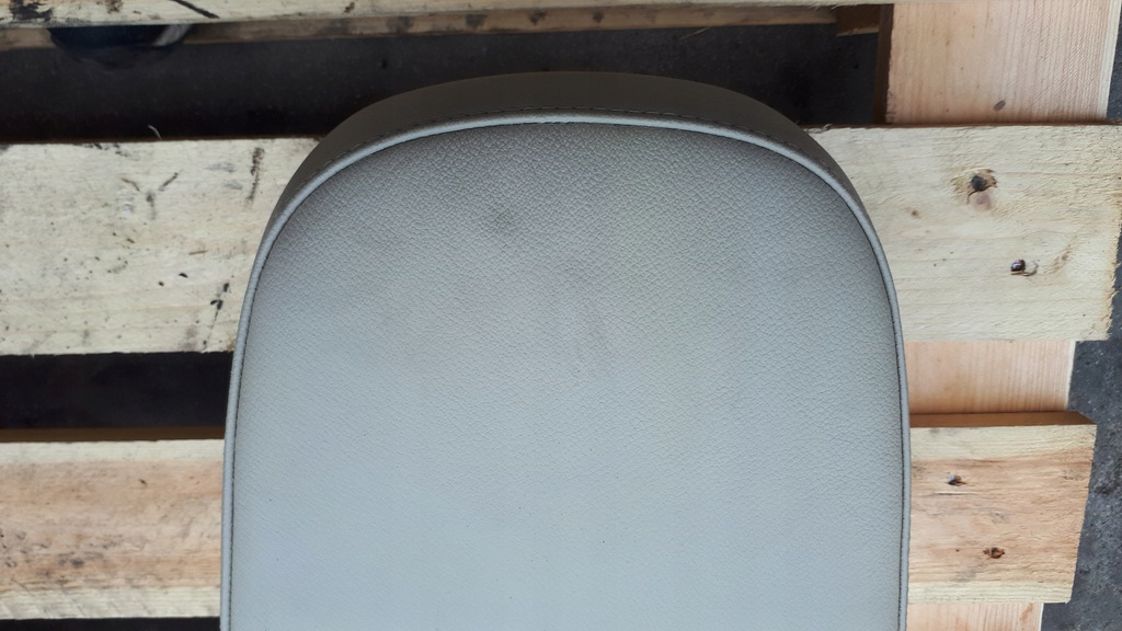 фото №10, A4 b8 подголовник сиденье перед правый светлый beż