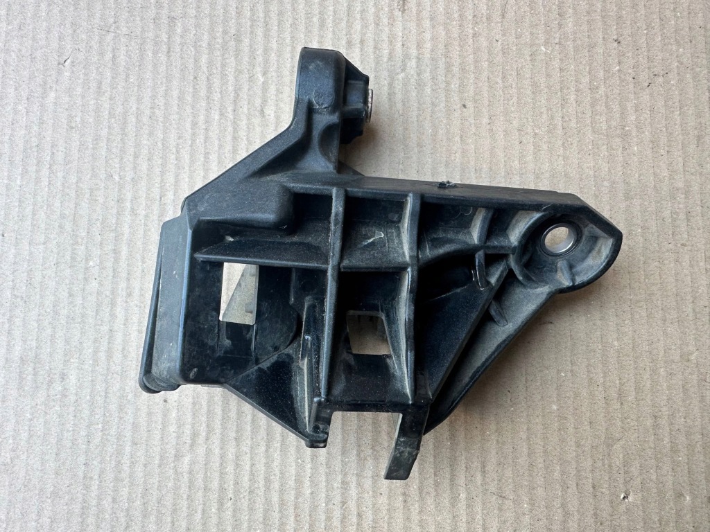 Купити Peugeot 207 кронштейн тросів передач 9685233080