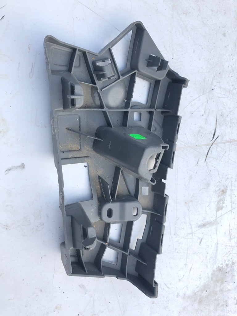 фото №3, Напрямна бампера правий перед skoda scala