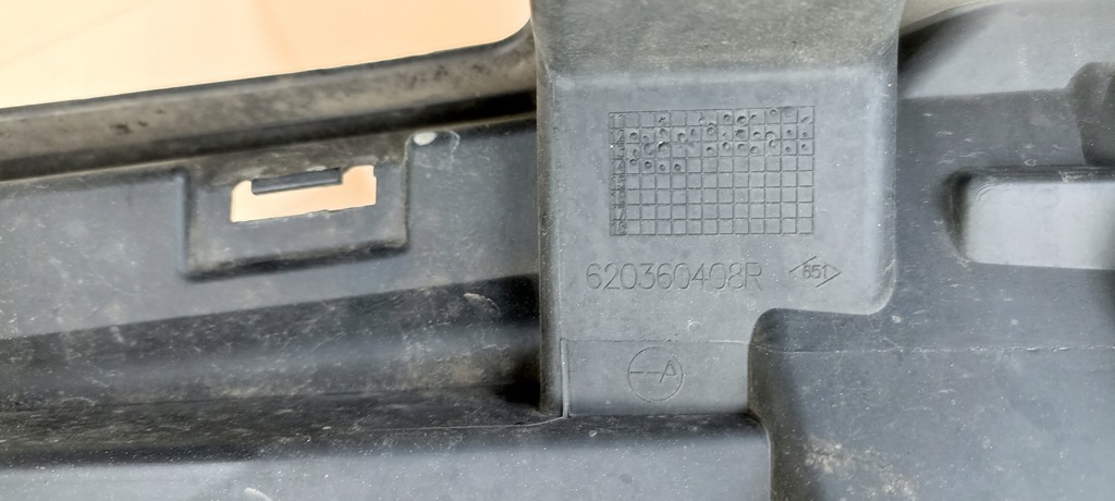 фото №7, Решётка радиатора усилитель renault twingo ii 2 620360408r