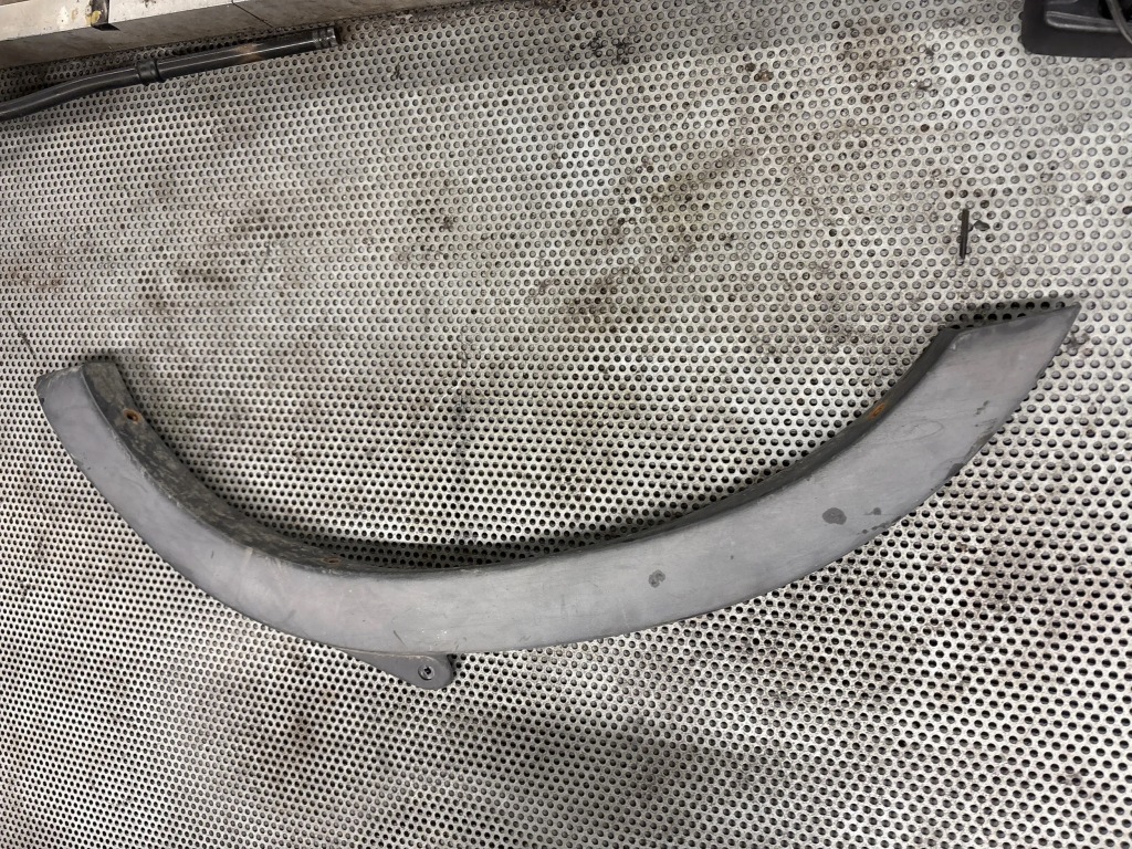 фото №1, Молдинг крила лівий перед master ii 7701692570