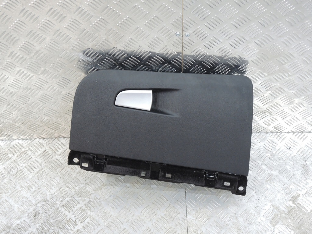 фото №2, Alfa romeo giulia qv бардачок пассажира