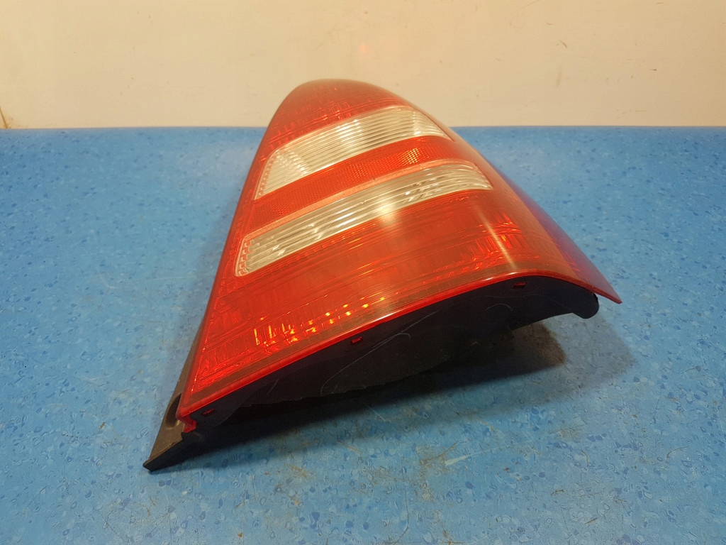фото №8, Subaru forester ii лампа задняя правая наружная