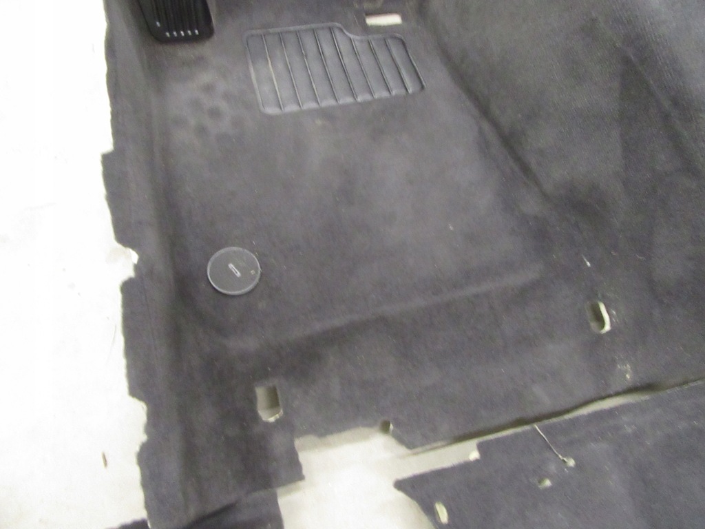 фото №5, Обшивка килимок підлога оббивка bmw 1 e81 europa