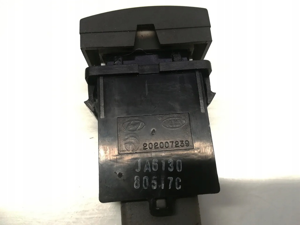 фото №11, Hyundai tucson кнопка / перемикач обігріву скло передньої / лобове