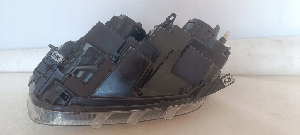 фото №8, Лампа правая dacia duster ii 2 led 260101133r