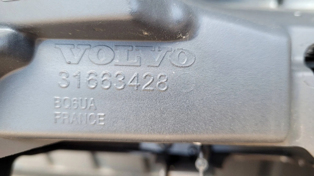 фото №13, Volvo v90 ii 16- крышка багажника задняя задняя