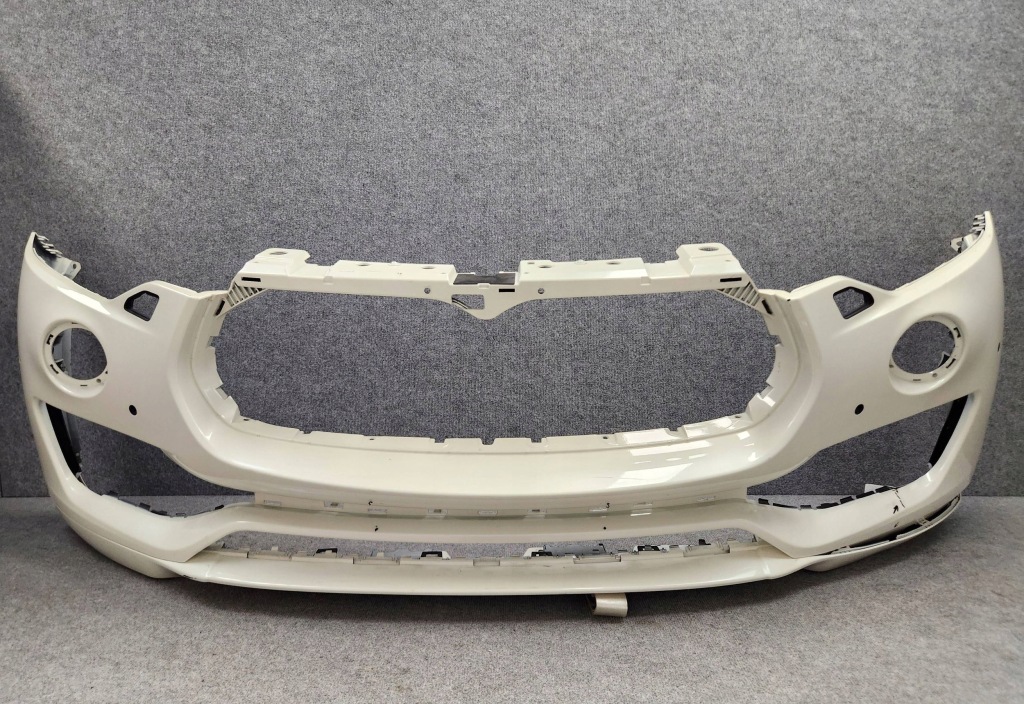 Купить Бампер передний перед - maserati levante 670040752 2016-2024