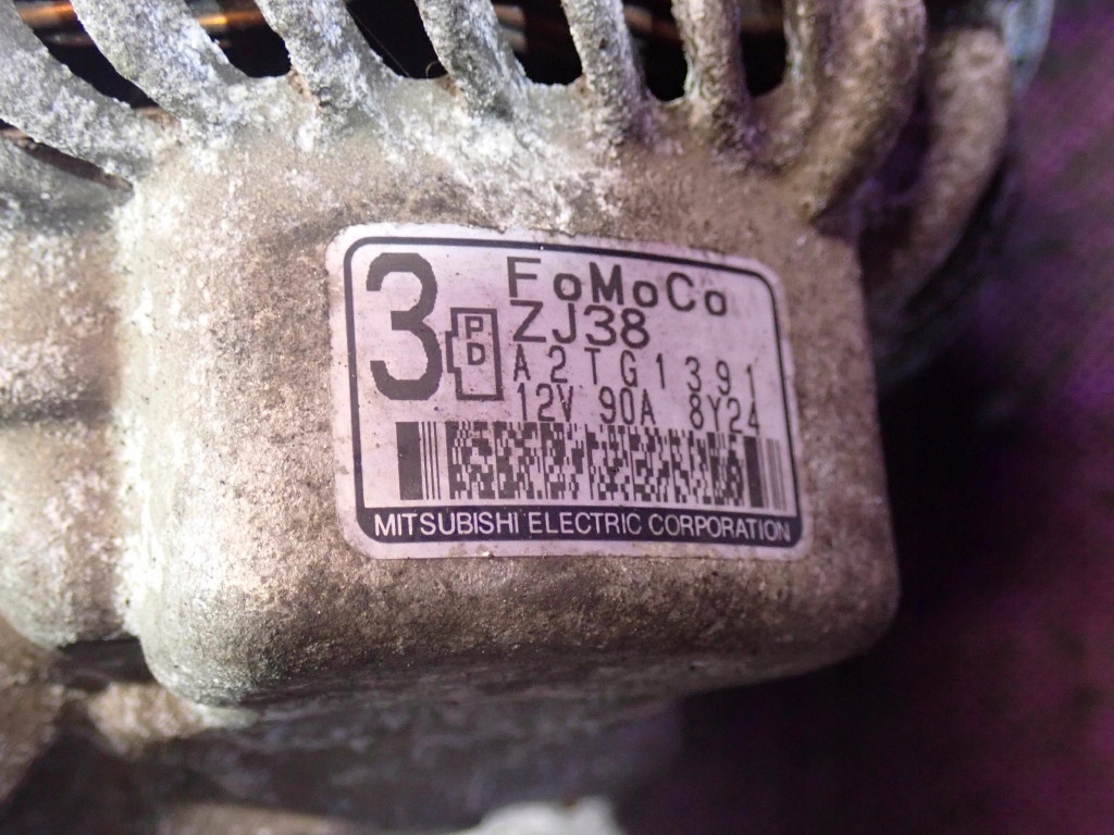 Mazda 2 2 de 07-10 1.3 75km генератор a2tg1391 с Разборки