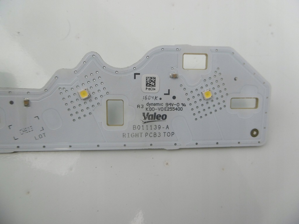 фото №11, Молдинг dynamic led правий перед mondeo mk5 fusion