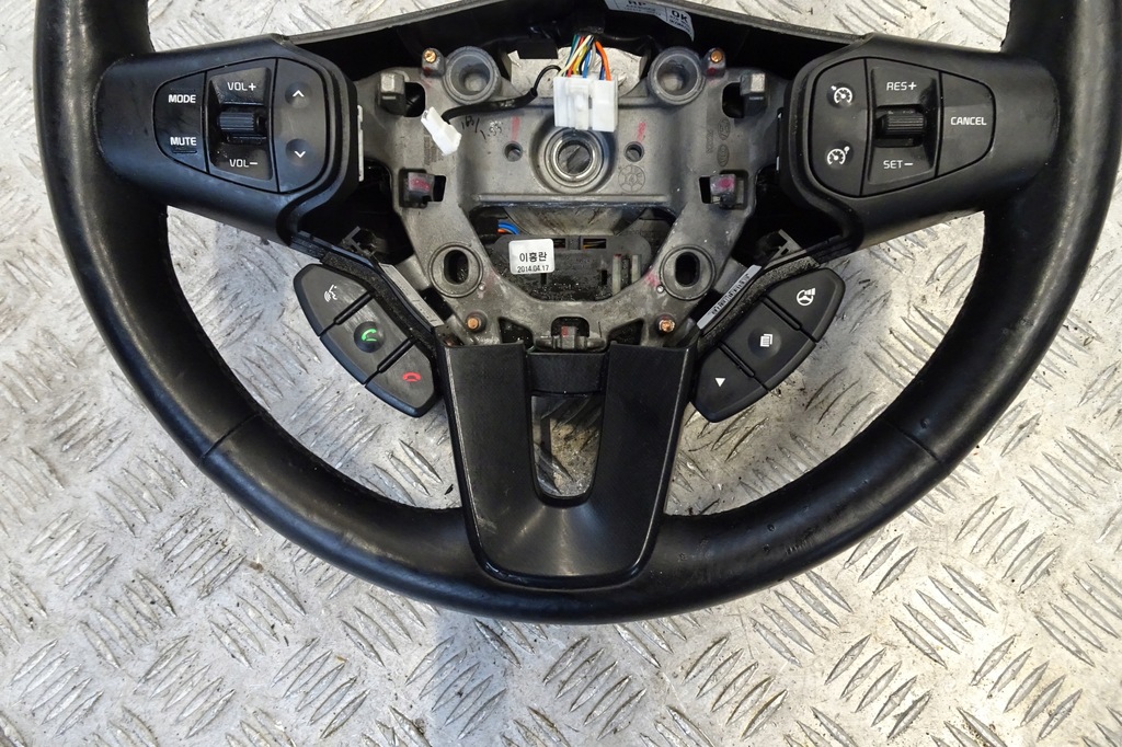 фото №5, Kia carens iv повітропровід шкіра мультифункція 13-