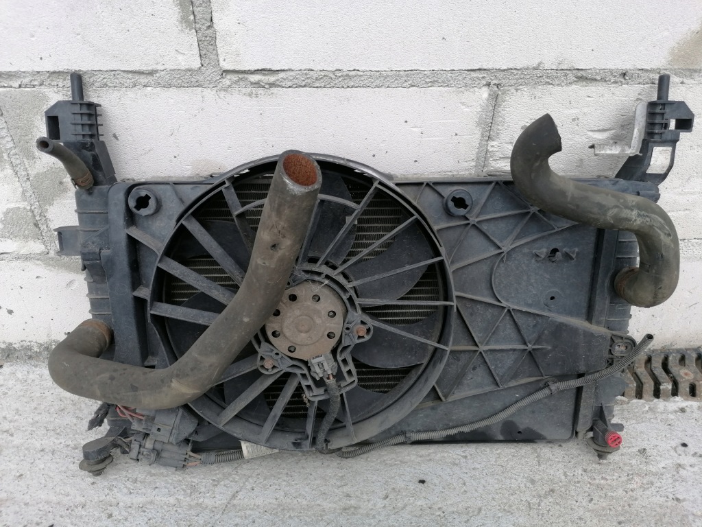 Радіатор води вентилятор opel meriva a рестайлінг  05-10 1.6b Недорого