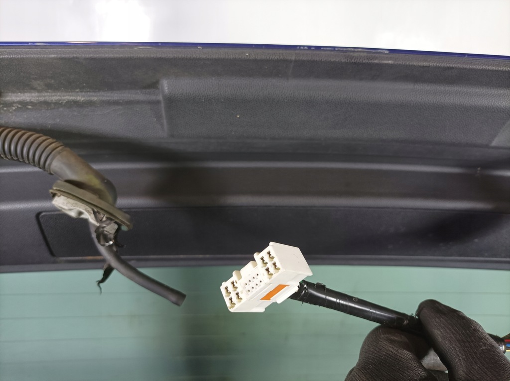 фото №9, Mazda 5 i cr задняя крышка багажника багажника 34j