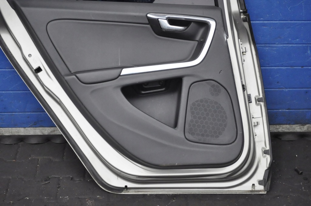 фото №7, Volvo v60 дверь левый задняя задние полный