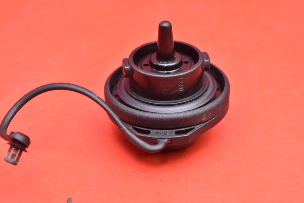 Крышка заливной топлива 3aa201553a skoda octavia 4 iv 19-24 с Разборки