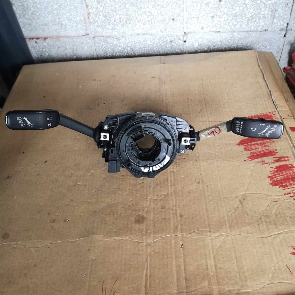 фото №1, Перемикач комбінований важіль volkswagen оригінальний номер 5q0953507gd