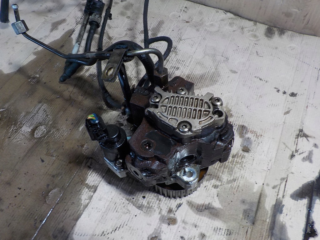 фото №5, Voyager насос упорскування 2.5 crdi