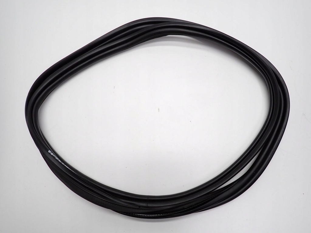 фото №1, Прокладка крышки задняя багажника jeep renegade 18r