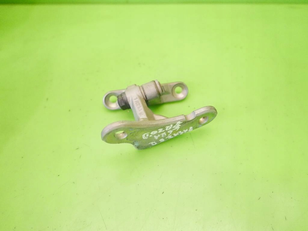 фото №7, Петля дверь правый перед góra mercedes w245 b180