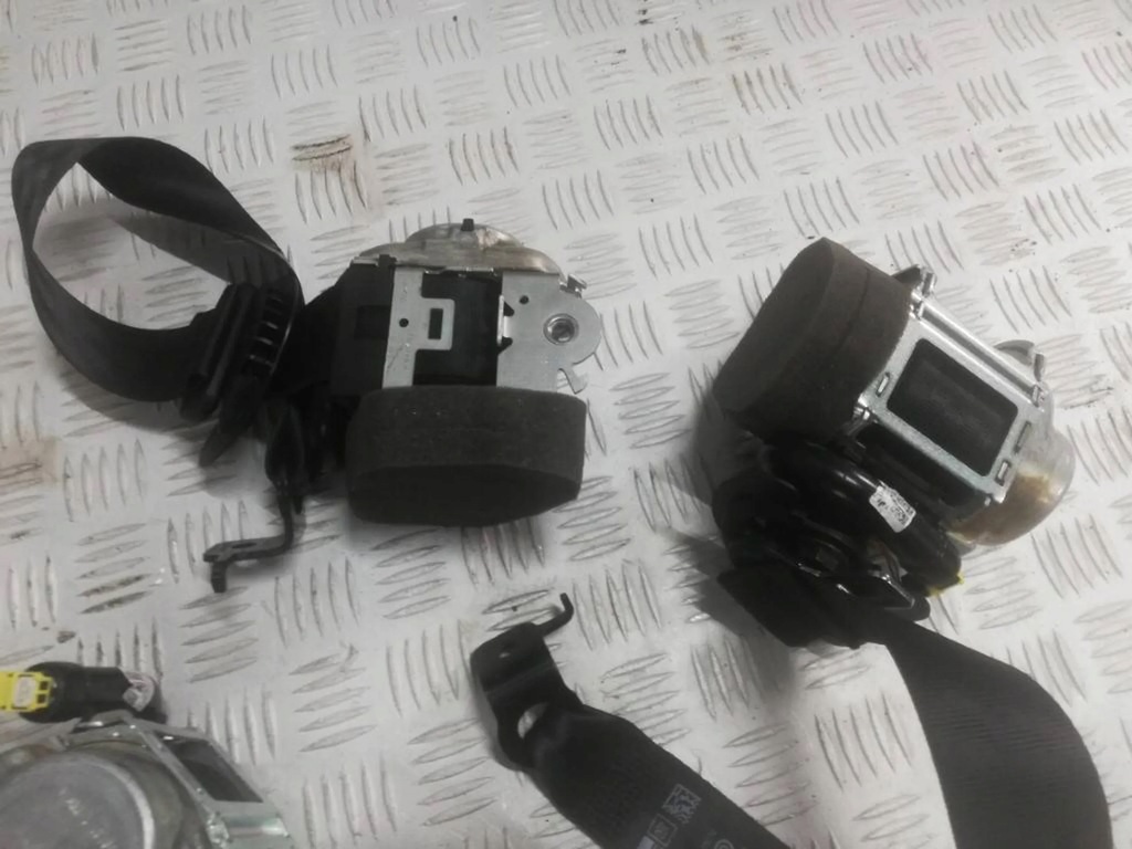 фото №6, Opel combo e 18- подушка безопасности ремни комплект