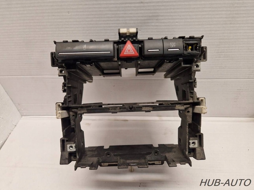 фото №1, Підсклянник рамка кишеня радіо кнопка аварійних audi a3 8p 8p0858005b