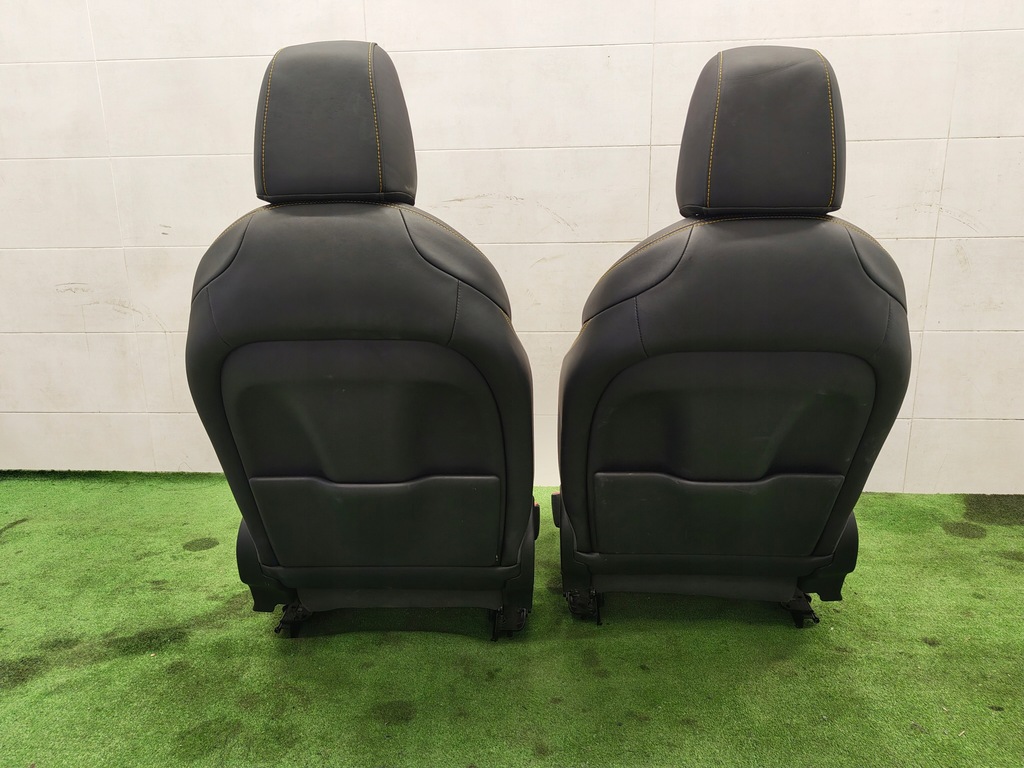 фото №7, Maserati grecale середина оббивка сидіння тунель заднє сидіння обшивки шкіра eu