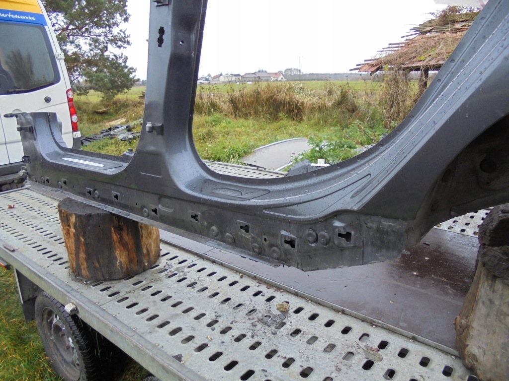 фото №3, Bmw 2 f45 поріг лівий кузов